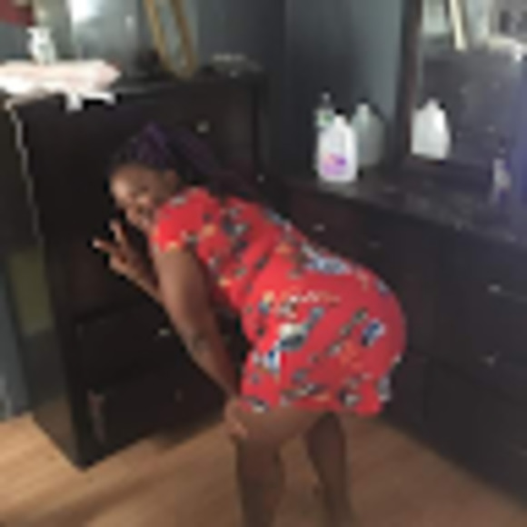 Meet your Posher, Regina - Picture 1 of 1